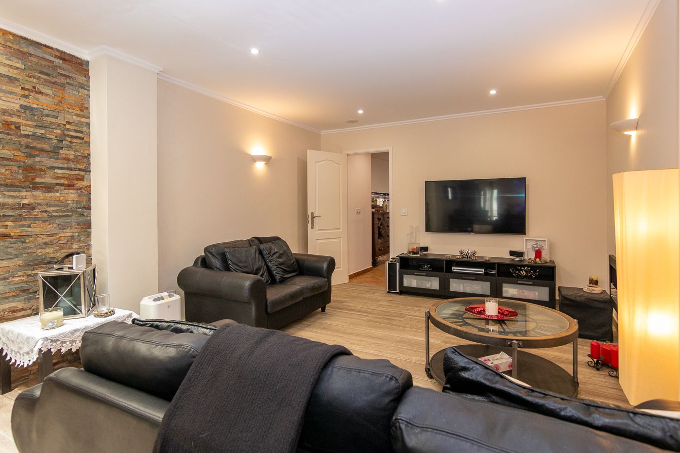 W-474 - Casa de pueblo reformada con patio y amplia terraza con vistas en Vall d'Albaida - Bufali
