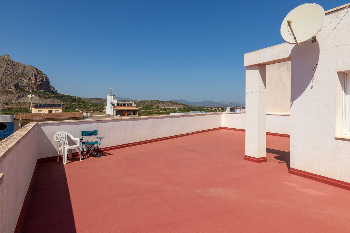W-476 - Appartement lumineux avec terrasse et vue dégagée au centre d'El Verger