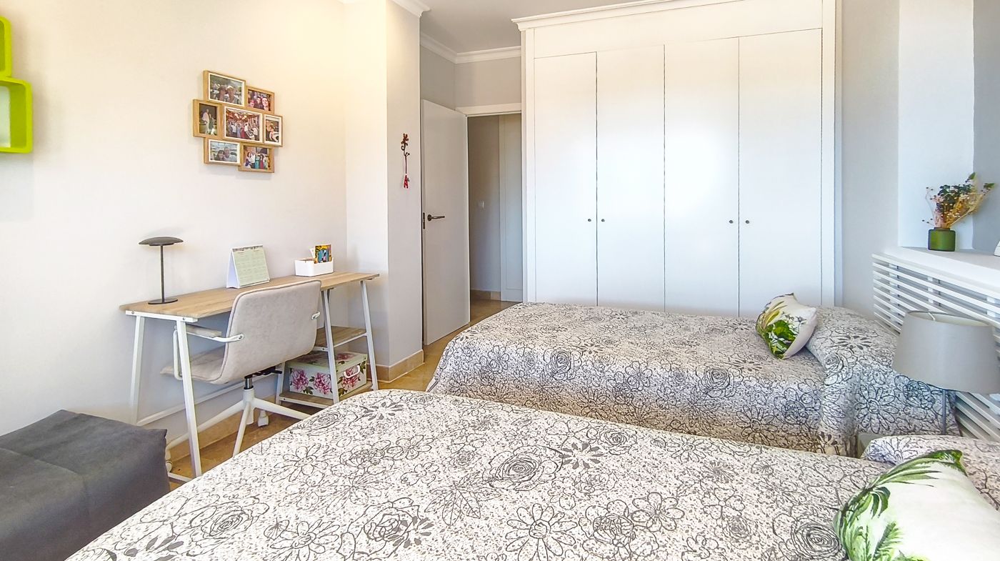 C-477 - Appartement d’angle avec terrasse de 100 m², jacuzzi et vue sur la mer- La Sella Golf