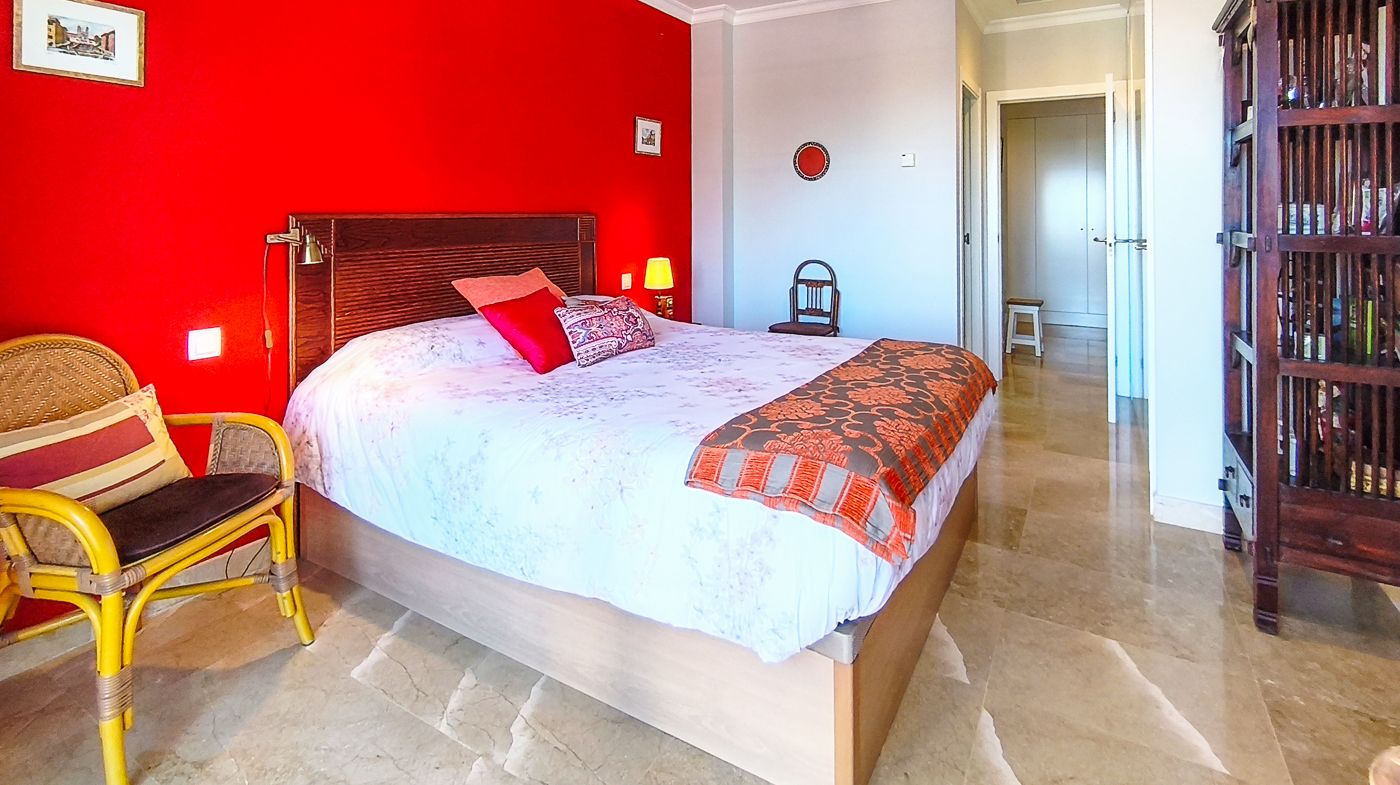 C-477 - Appartement d’angle avec terrasse de 100 m², jacuzzi et vue sur la mer- La Sella Golf