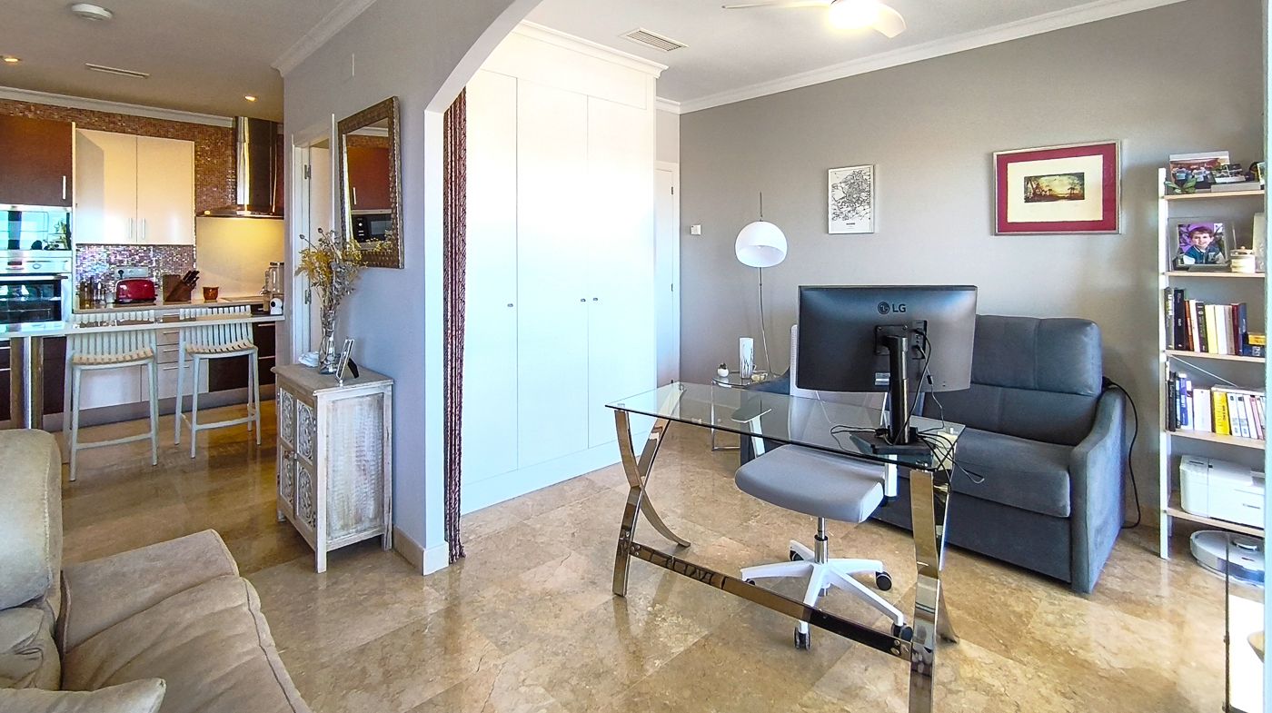 C-477 - Appartement d’angle avec terrasse de 100 m², jacuzzi et vue sur la mer- La Sella Golf
