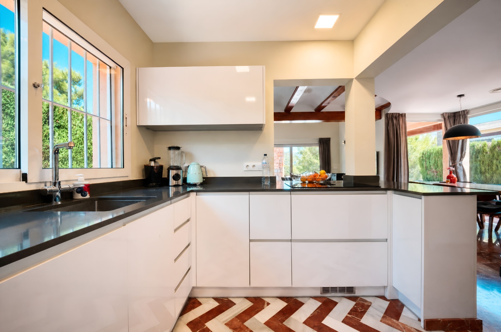 W-464 - Villa with a private pool overlooking the La Sella golf course, near Dénia.