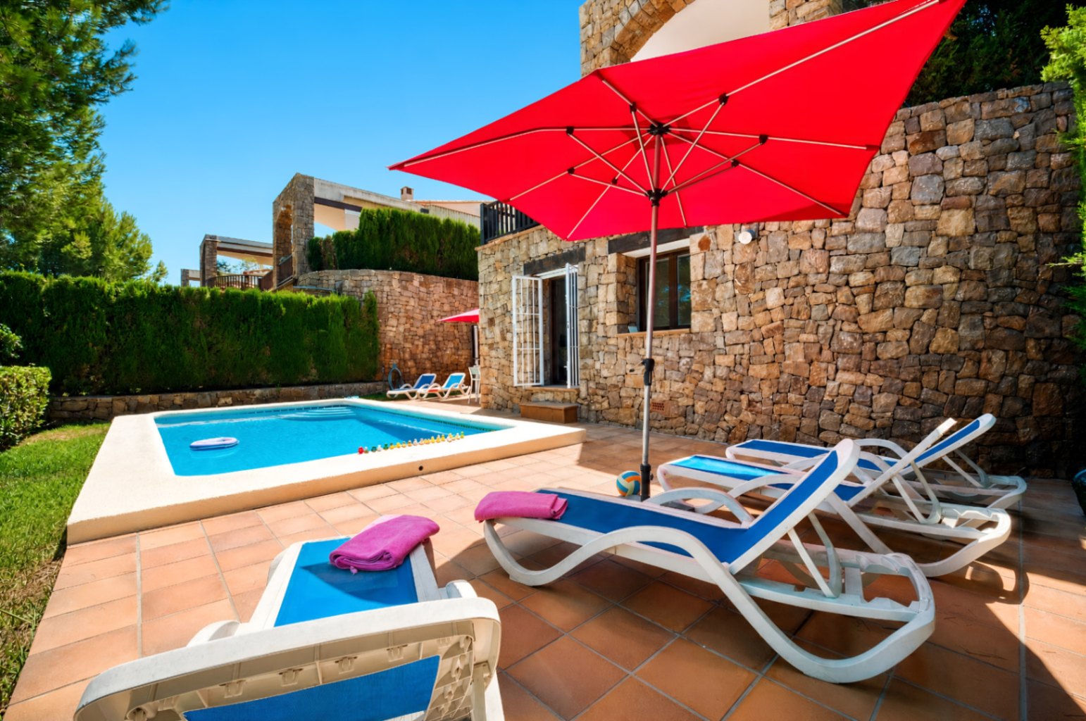 W-464 - Villa with a private pool overlooking the La Sella golf course, near Dénia.