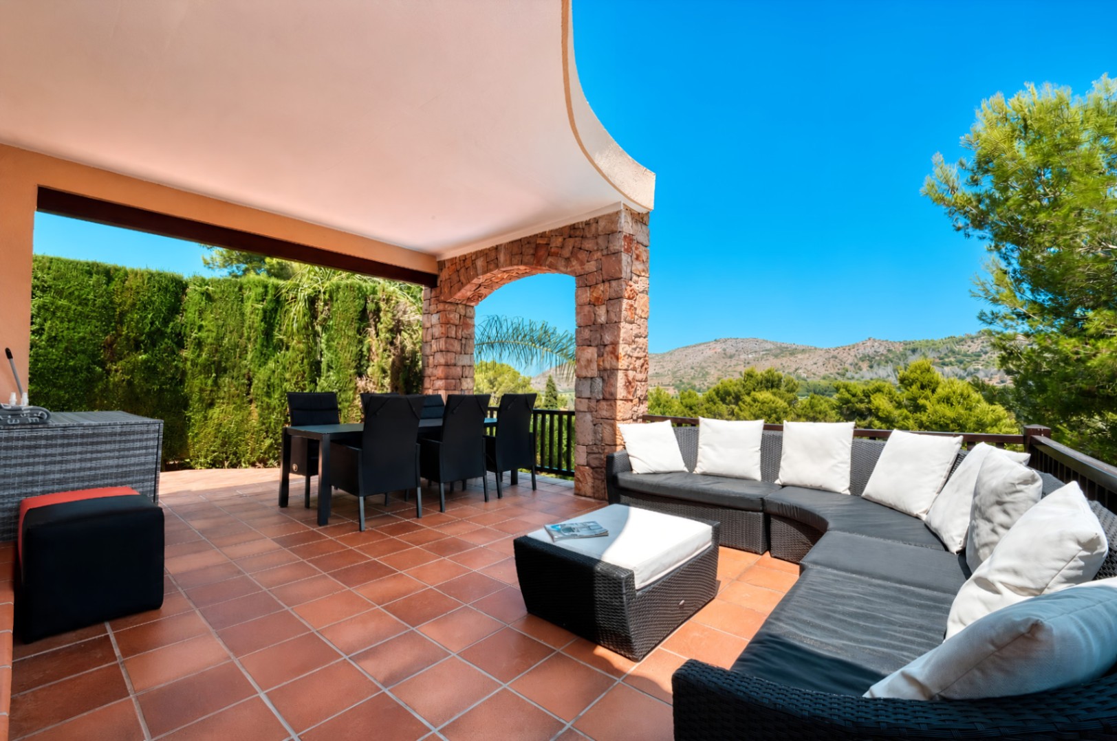 W-464 - Villa with a private pool overlooking the La Sella golf course, near Dénia.