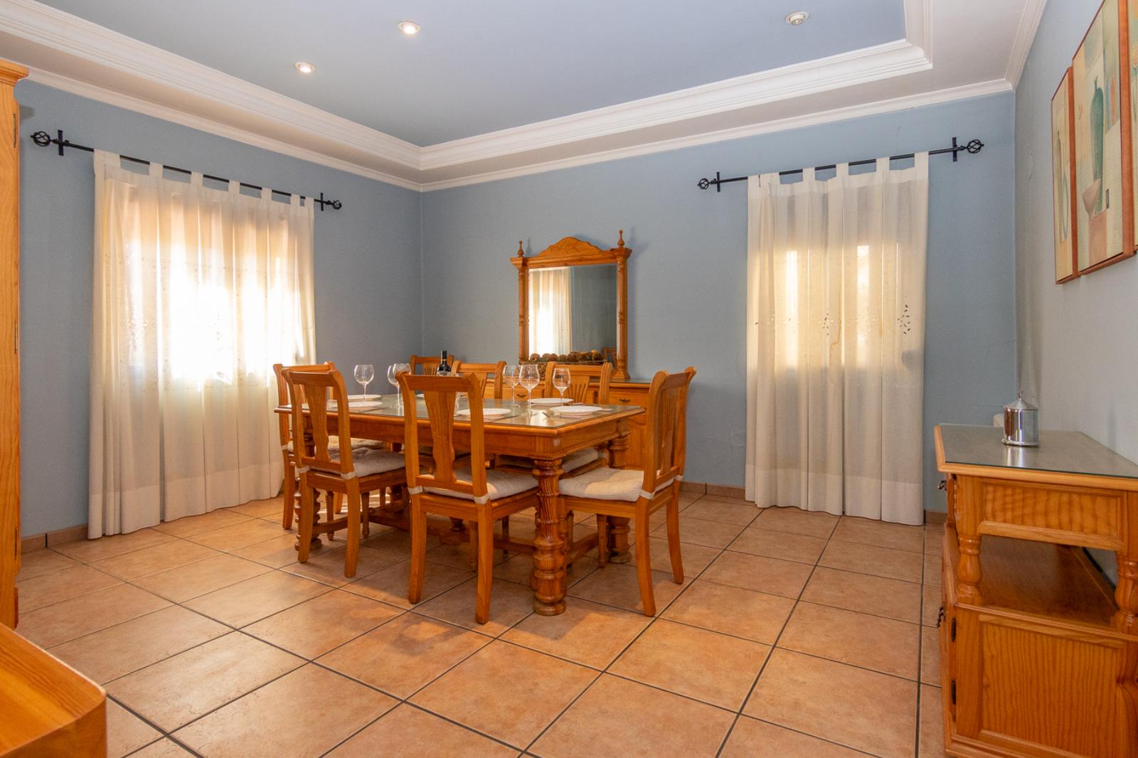 W-479 - Villa mit zwei unabhängigen Wohnungen und Schwimmbad in Tormos, nahe Denia.