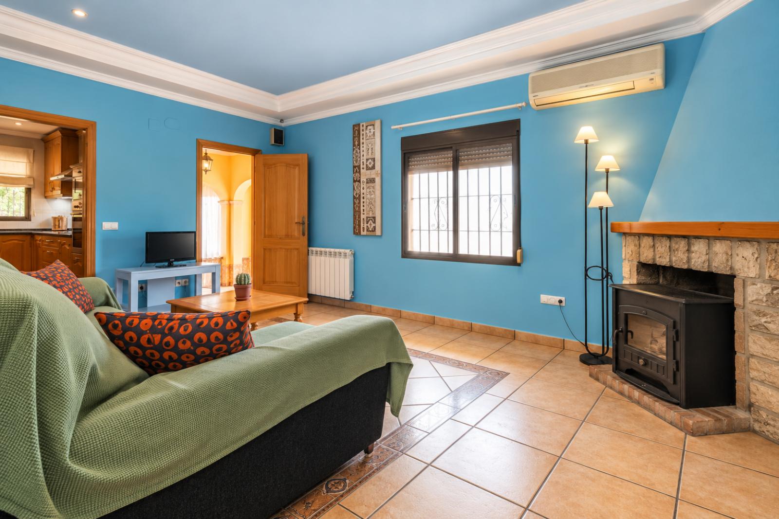 W-479 - Villa mit zwei unabhängigen Wohnungen und Schwimmbad in Tormos, nahe Denia.