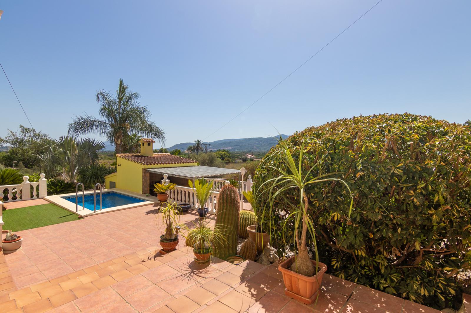W-479 - Villa mit zwei unabhängigen Wohnungen und Schwimmbad in Tormos, nahe Denia.