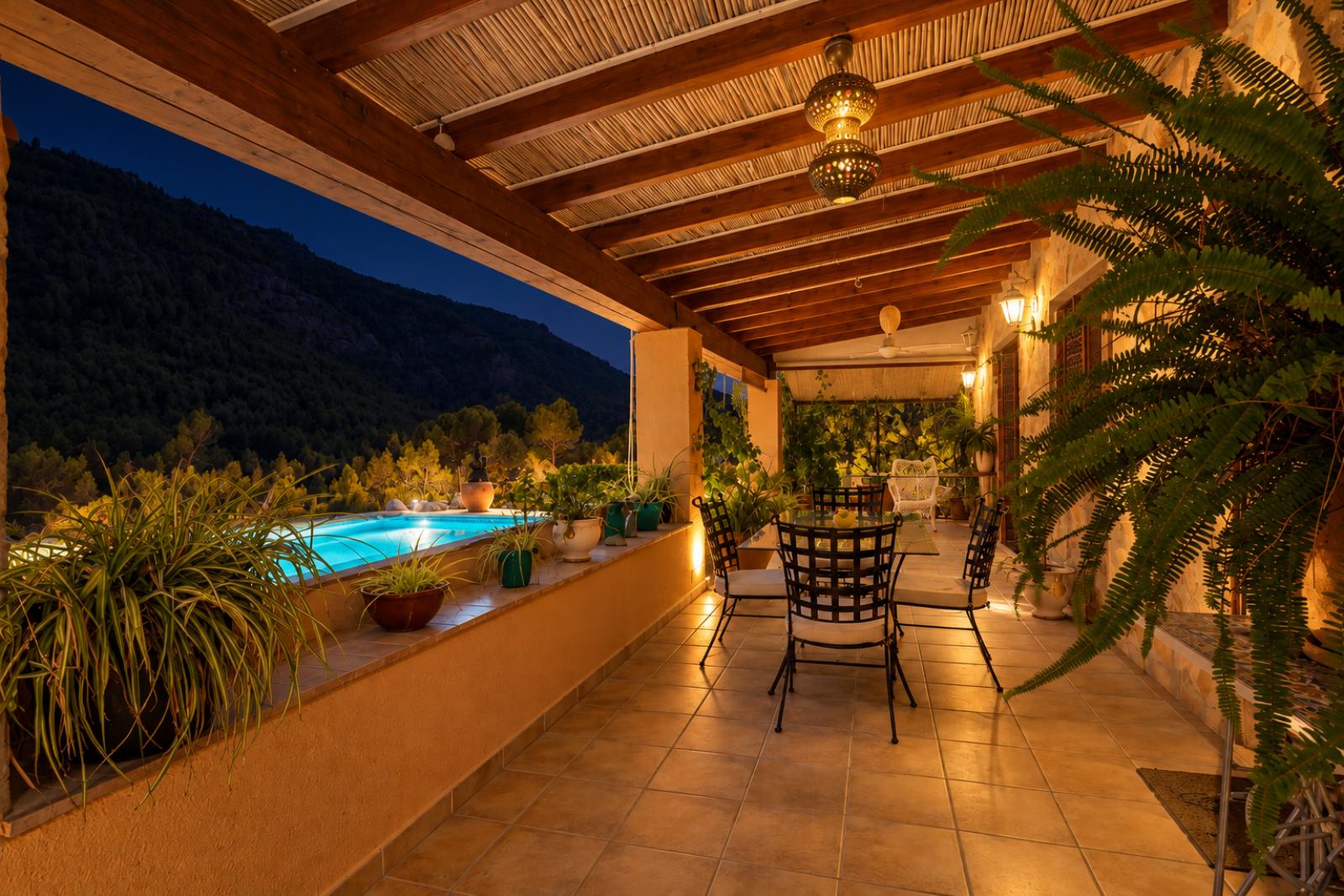 W-482 - Landhaus mit Pool und Blick auf die Berge in Castell de Castells, Alicante