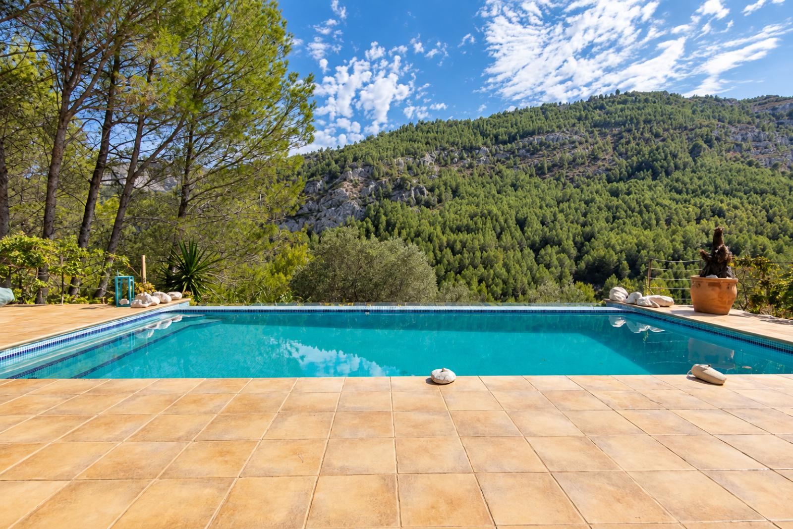W-482 - Landhaus mit Pool und Blick auf die Berge in Castell de Castells, Alicante