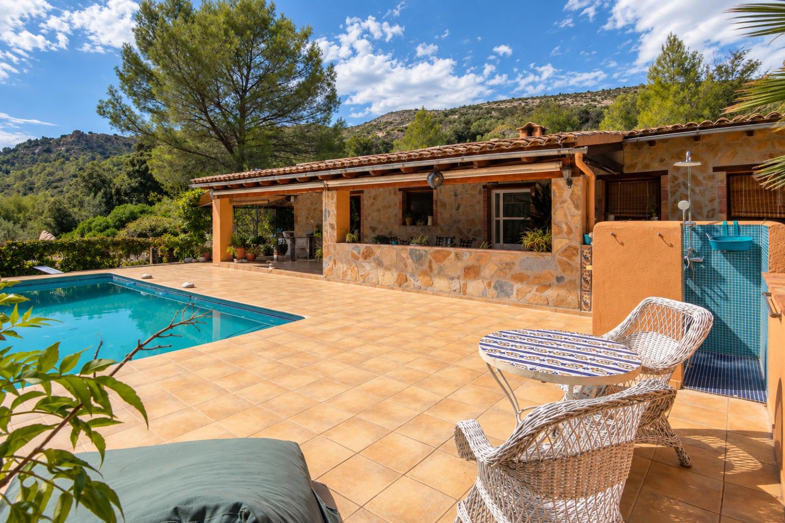 W-482 - Landhaus mit Pool und Blick auf die Berge in Castell de Castells, Alicante