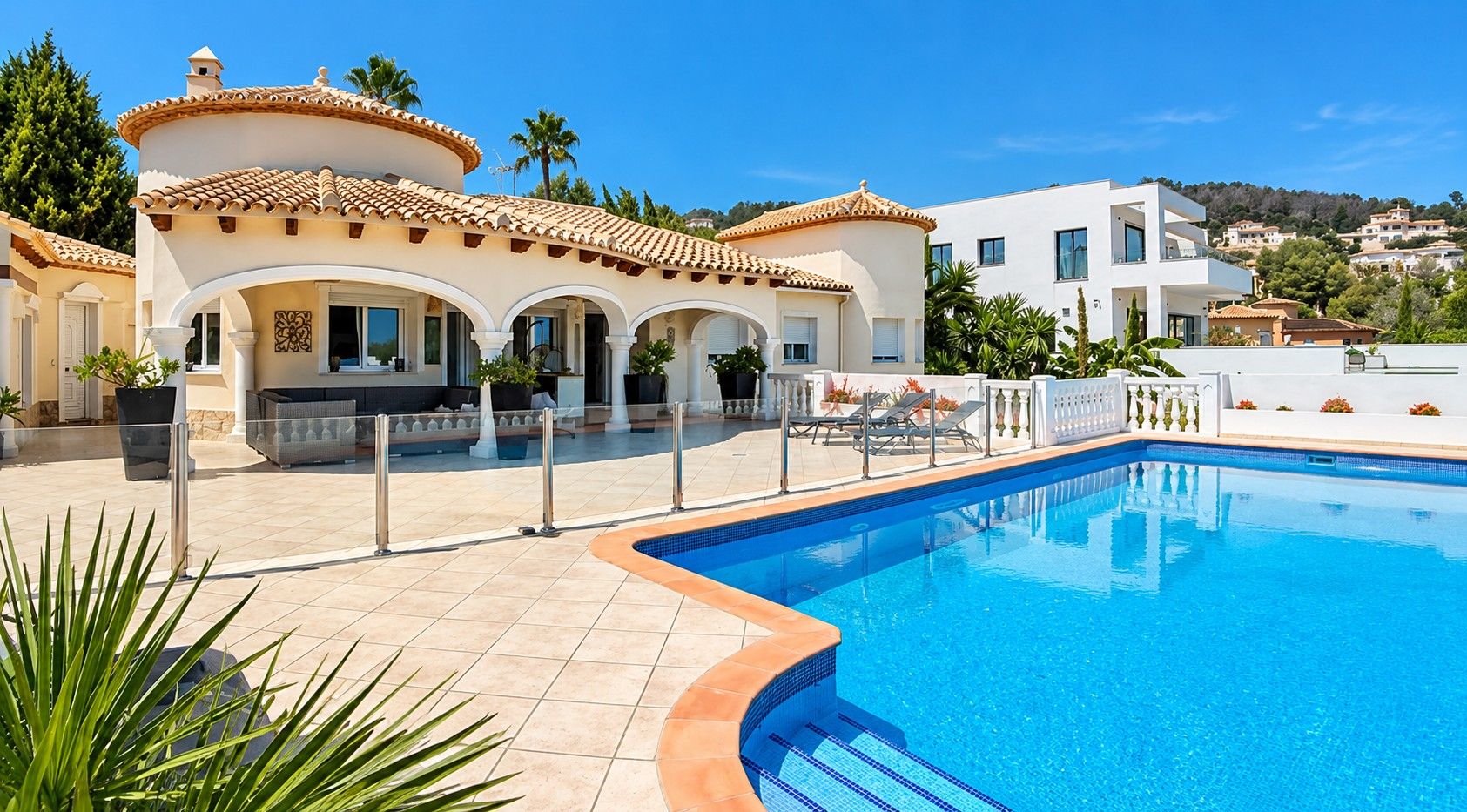 W-433 - Villa mit Blick auf das Meer, die Berge und den Golfplatz – Dénia, Costa Blanca