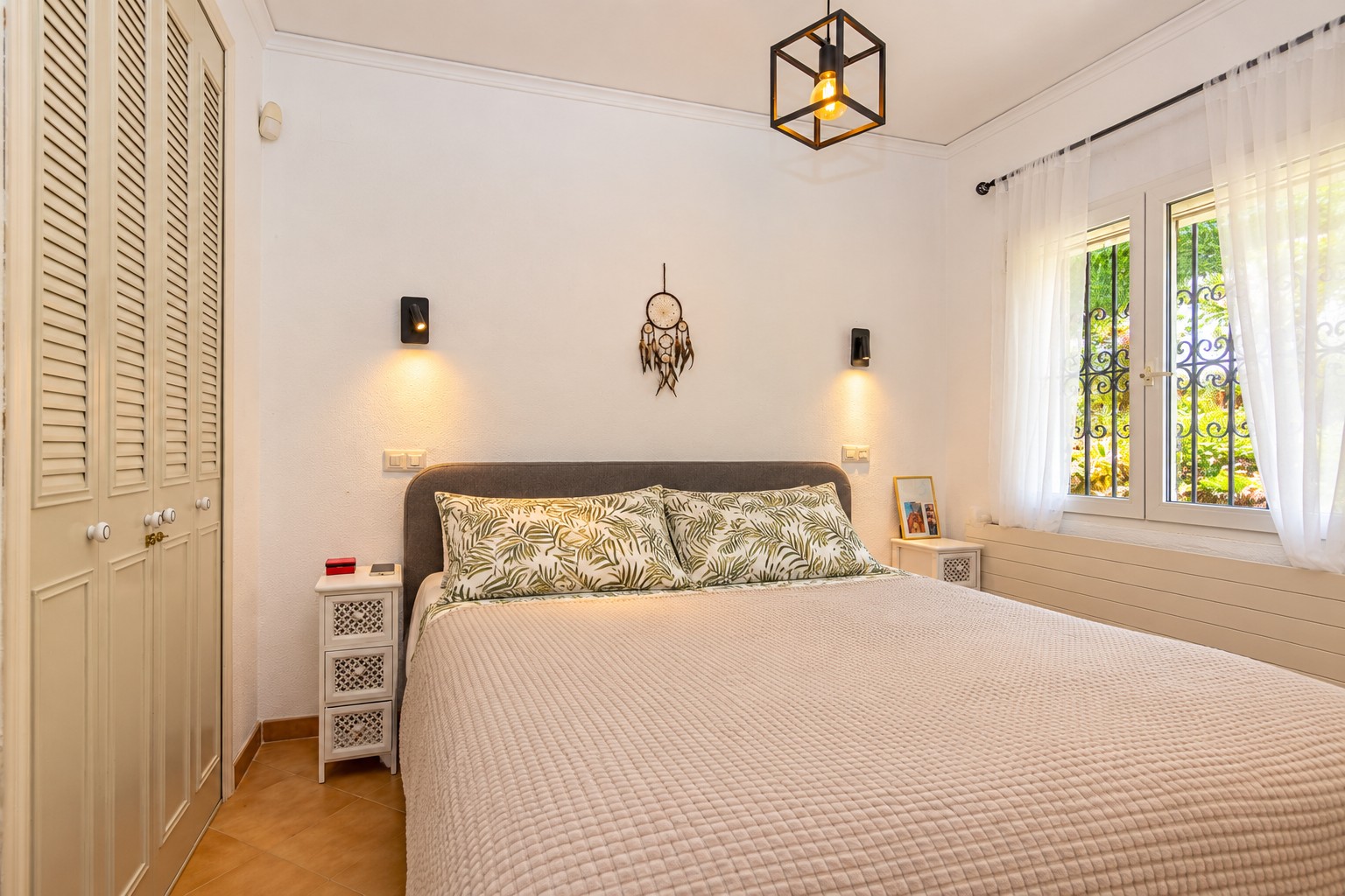 P-411 - Villa met zeezicht en privézwembad in Dénia