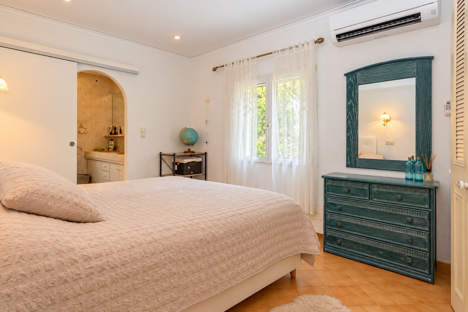 P-411 - Villa met zeezicht en privézwembad in Dénia
