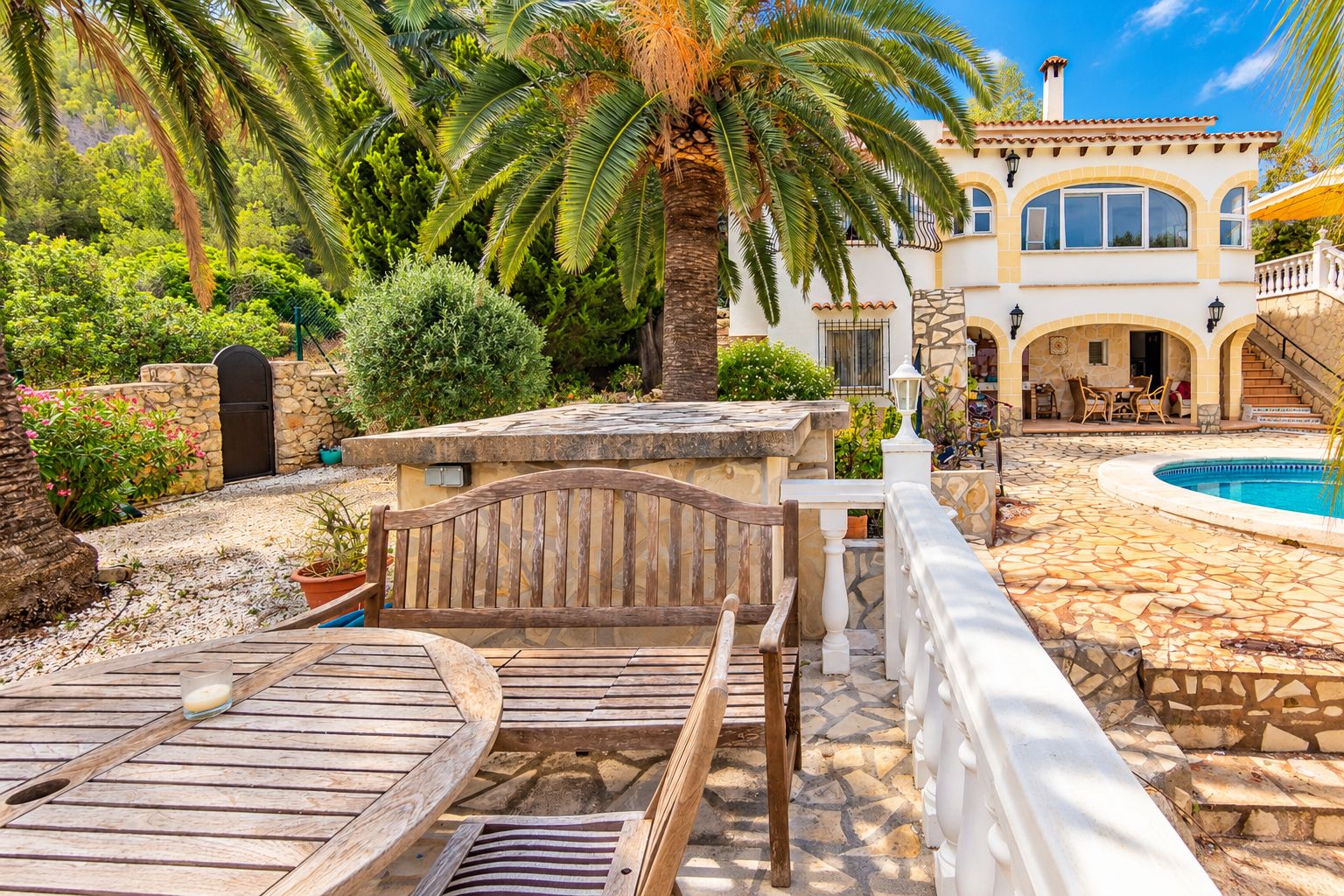 P-411 - Villa met zeezicht en privézwembad in Dénia