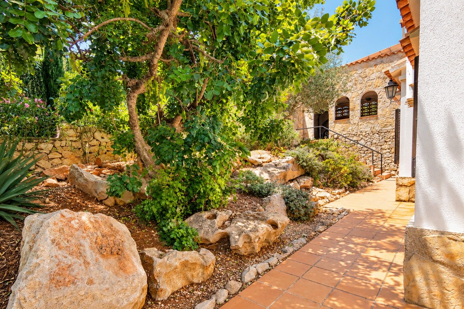 P-411 - Villa met zeezicht en privézwembad in Dénia