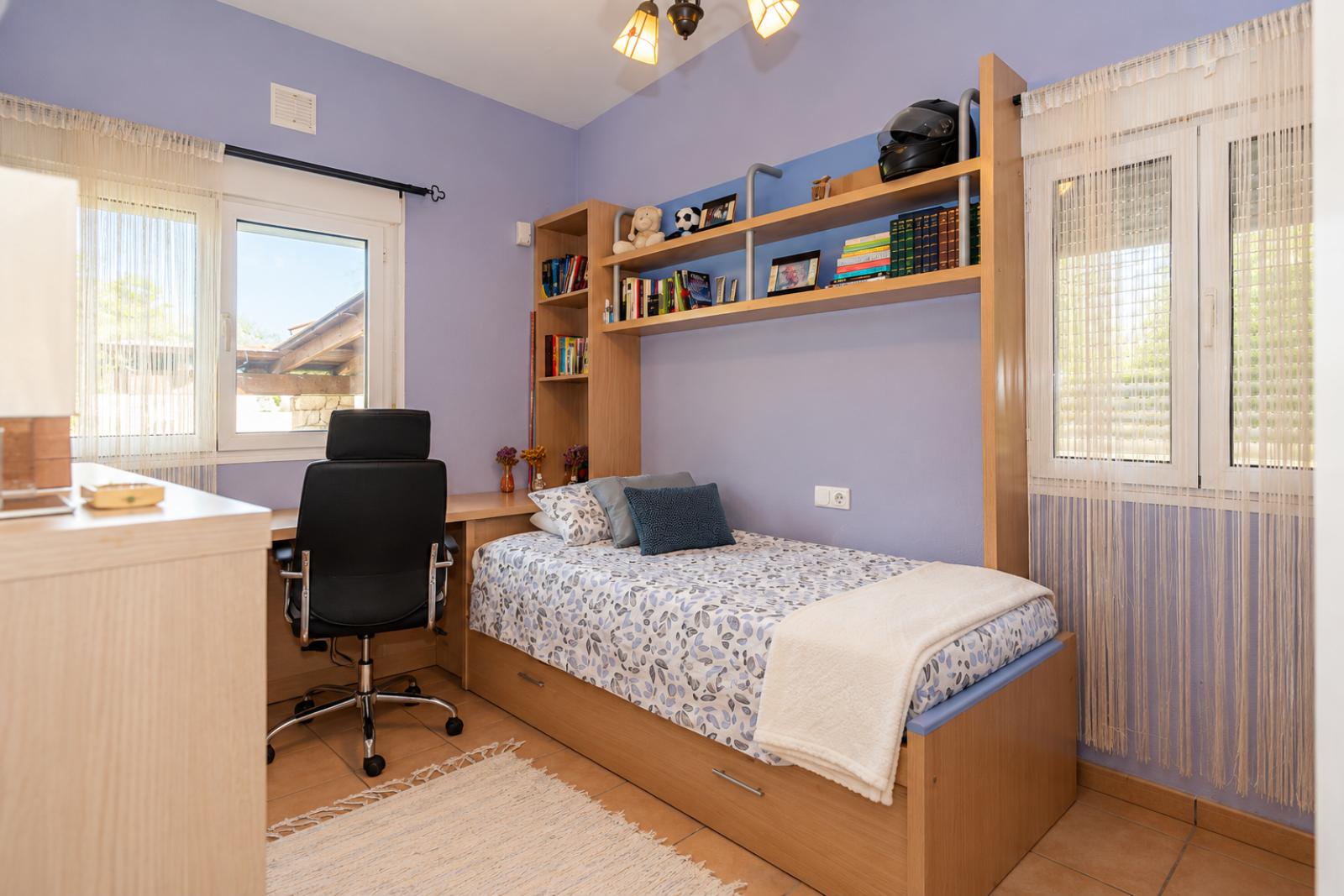 W-486 - Amplio chalet con piscina privada y jardín en Gata de Gorgos, cerca de Dénia