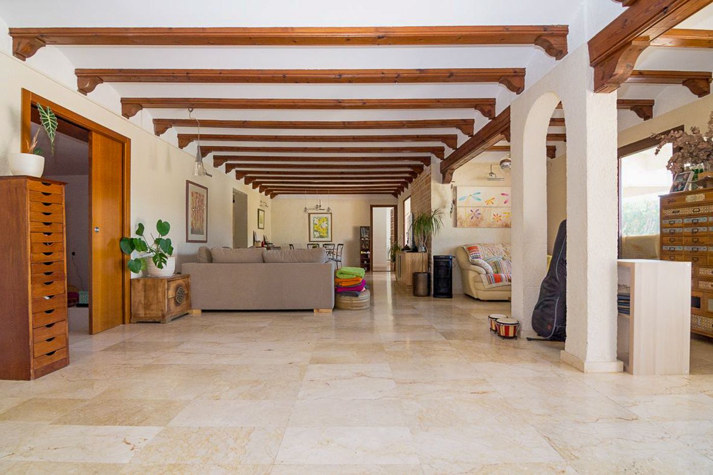Villa mediterránea con gran parcela en Denia en venta