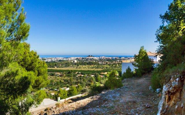 Parcela Urbanizable con vistas al mar Denia